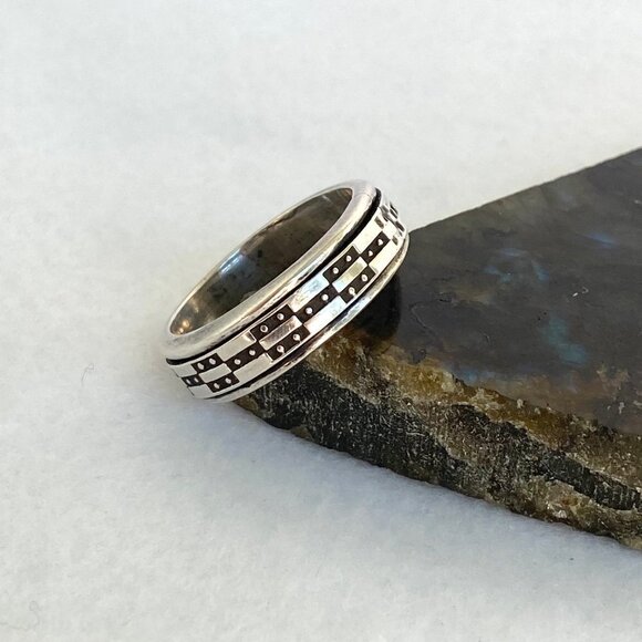 Solid Sterling Silver 925 Wide Geometric Pattern Unisex Spinner Band Ring Sz 12 - Picture 1 of 16
